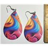 Image 1 : 8)  MULTI COLORED SWIRL PATTERN PEAR