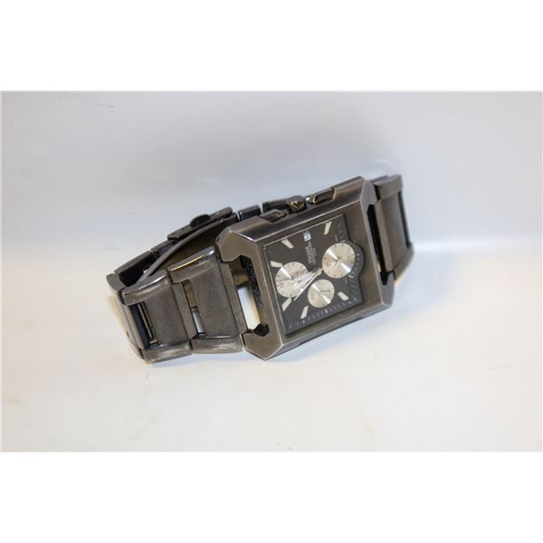 4 MENS SILVER-TONED NECKLACES 3 BRACELETS