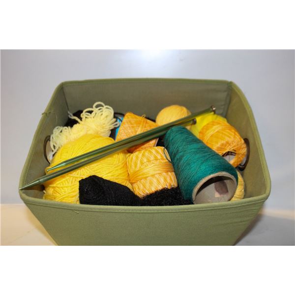 LADIES WAFFLE ROBE, SLIPPERS, BODY SPONGE IN