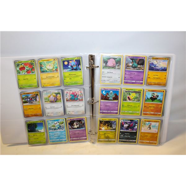 BINDER POKEMON COLLECTOR CARDS