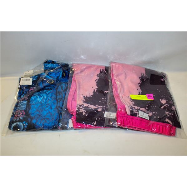 SMALL WOMENS LEGGINGS 3 PAIRS TOGETHER NEW IN