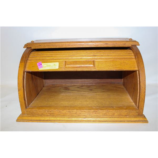 SOLID WOOD VINTAGE ROLL TOP BREAD BOX