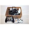 Image 1 : LOT OF XBOX CONTROLLERS