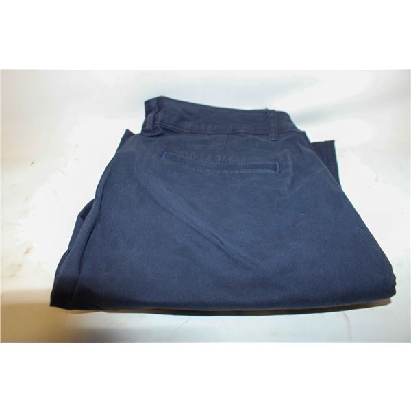 AMAZON ESSENTIALS SIZE 8 NAVY DRESS PANTS