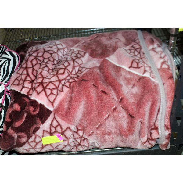 QUEEN SIZE VELOUR BLANKET