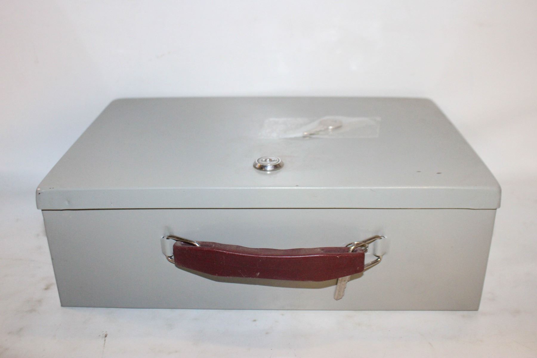 Heavy Lock Box HEAVY LOCK BOX WITH 2 KEYS