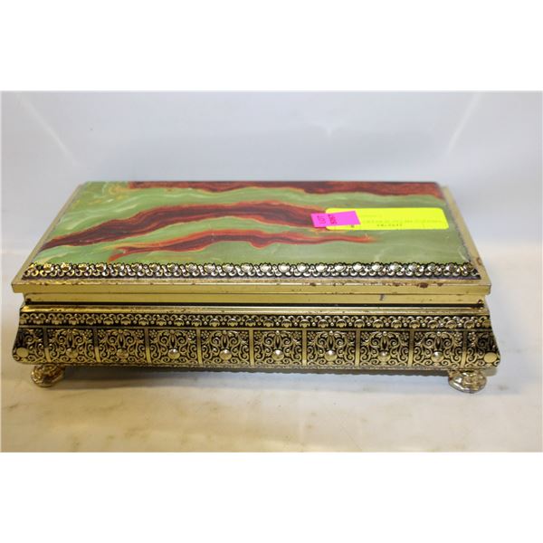 VINTAGE METAL JEWLERY BOX