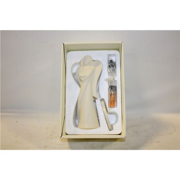 NEW SEALED PARTYLITE EXPRESCENT ANGEL FIGURINE