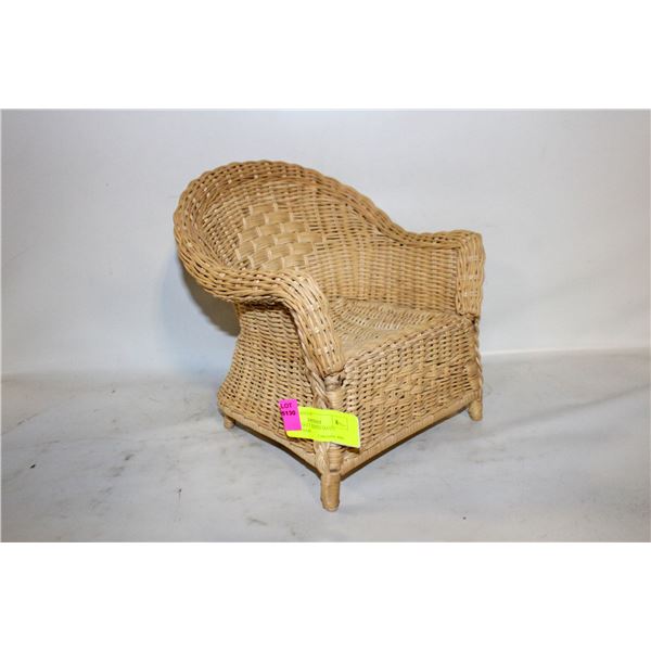 VINTAGE DOLL SIZED SMALL WICKER CHAIR