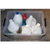 Image 1 : TOTE OF FLOOR CLEANING PRODUCTS