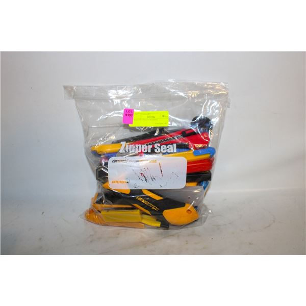 BAG OF UTILITY KNIVES