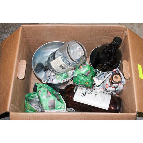 LARGE LOT OF DECOR/STAGING ITEMS