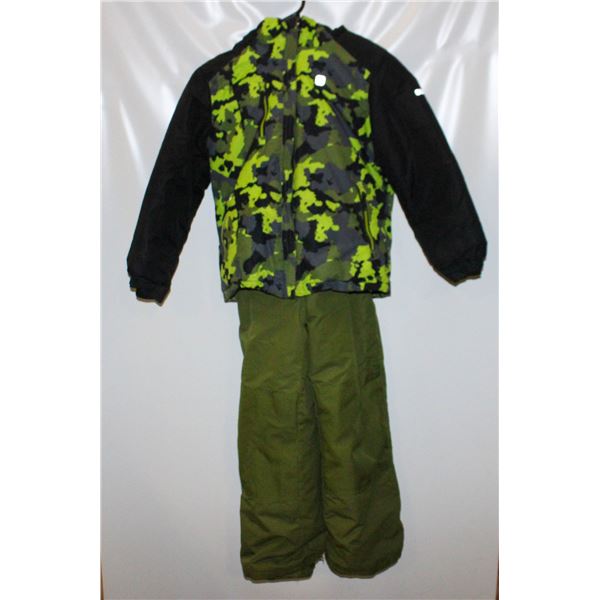 BOYS GUSTI SNOWPANTS AND WINTER JACKET SIZE 7-8