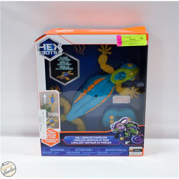 BRAND NEW HEX BOTS WALL CRAWLER CHAMELEON