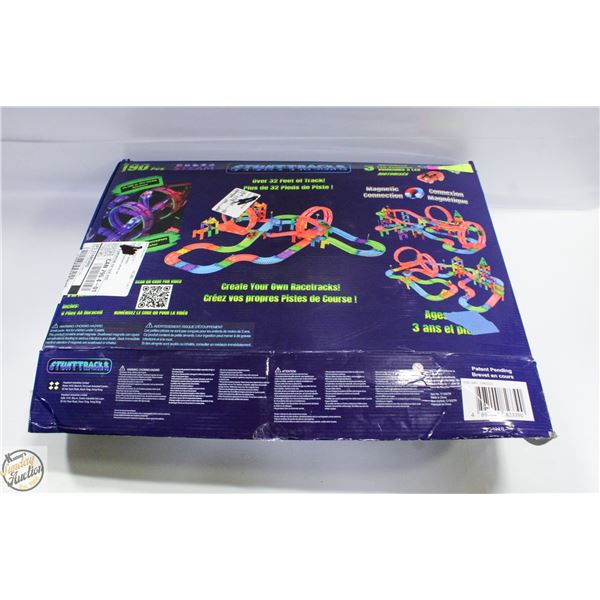 NEW 190PCS STUNTTRACKS