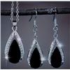 Image 1 : 21) SILVER TONE AND BLACK CRYSTAL DROP
