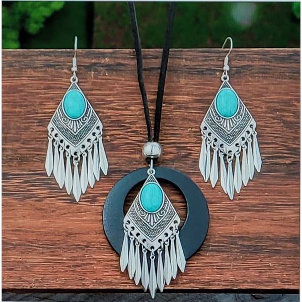 24) SILVER TONE AND TURQUOISE