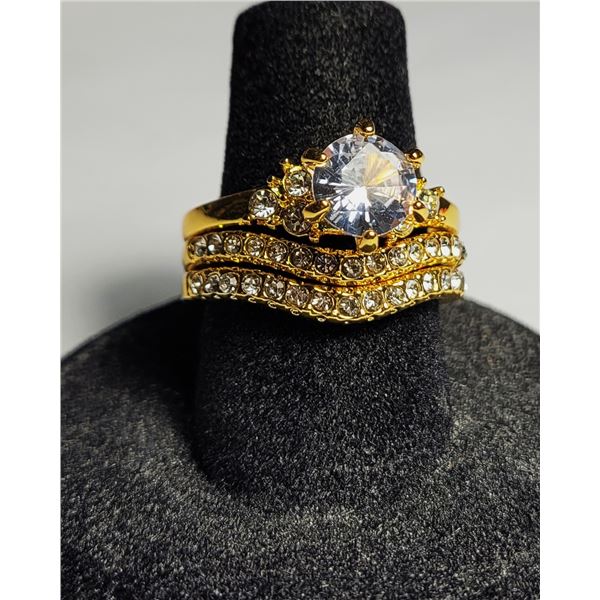 18) GOLD TONE WITH CLEAR CRYSTALS 3 PCE