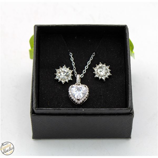 NEW SET HEART SHAPED PENDANT NECKLACE
