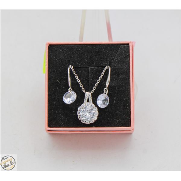 NEW 2 CARAT PENDANT NECKLACE WITH