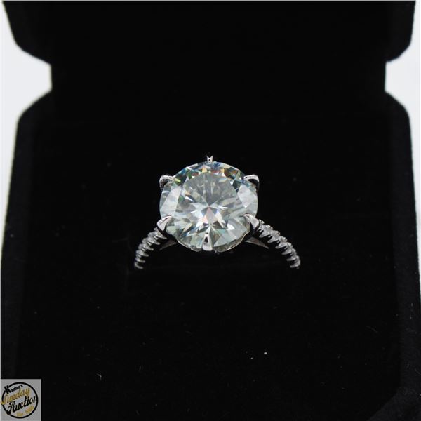 #3671-5.00 CT GRA CERTIFIED ROUND BRILLIANT CUT