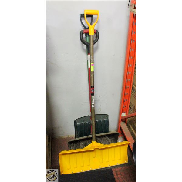 SNOW SHOVELS ASSORTED LOT OF 3