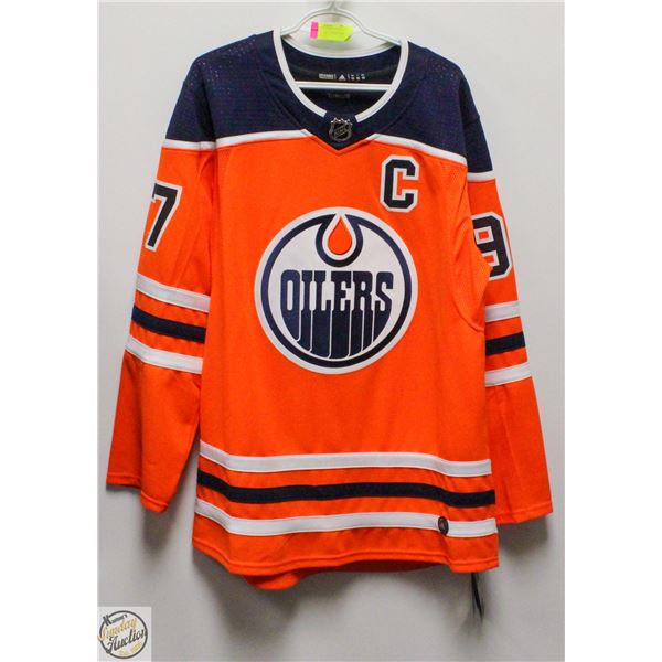 NEW MCDAVID JERSEY WITH TAGS SIZE LARGE
