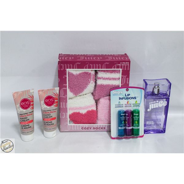 NEW 2 JUICY COUTURE 4 PAIR