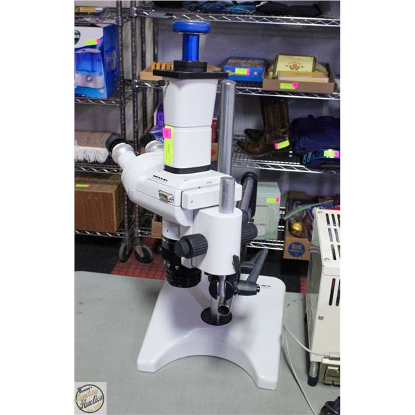 WILD HEERBRUGG M400 MICROSCOPE
