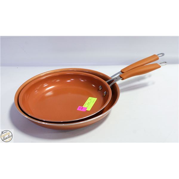 FLAT WITH 2 FRYING PANS