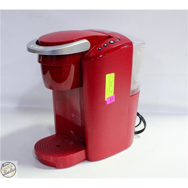 RED KEURIG MACHINE K-CUP