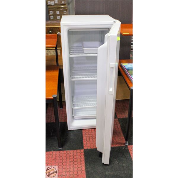 SMALL STAND-UP FREEZER 53"X21"X22"MODEL MU07W