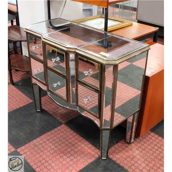 MIRRORED VANITY DRESSER (1 FRONT PANEL IS CRACKED)
