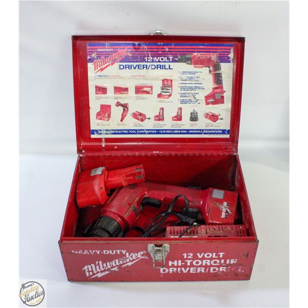 MILWAUKEE DRIVER / DRILL SET