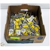 Image 1 : BOX OF ASSORTED LATCH PINS