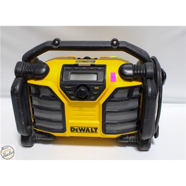 20V DEWALT STEREO/CHARGER WITH BATTERY