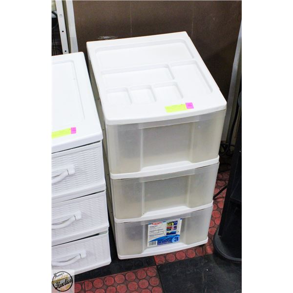STERILITE 3 DRAWER SHELING UNIT ON WHEELS