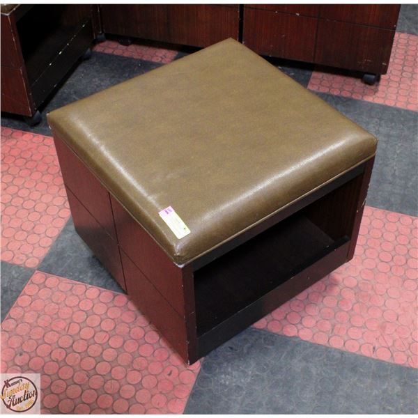 ROLLING LEATHERETTE TOP STORAGE OTTOMAN