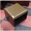 Image 1 : ROLLING LEATHERETTE TOP STORAGE OTTOMAN