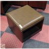 Image 1 : ROLLING LEATHERETTE TOP STORAGE OTTOMAN