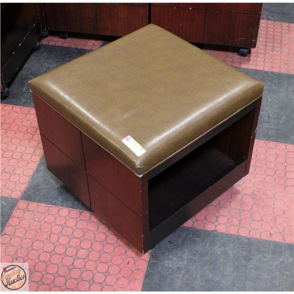 ROLLING LEATHERETTE TOP STORAGE OTTOMAN