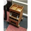 Image 1 : VINTAGE WOODEN WORK STATION ON CASTERS H-21"