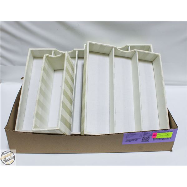 DRAWER/JEWELLERY HARD SIDED ORGANIZERS (4)
