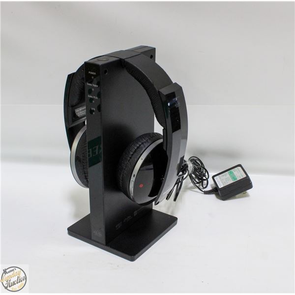SONY DIGITAL WIRELESS HEADPHONES ON CHARGING