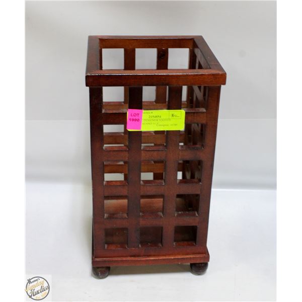 VINTAGE DESIGNER FOOTED CANDLE STAND 11.5"