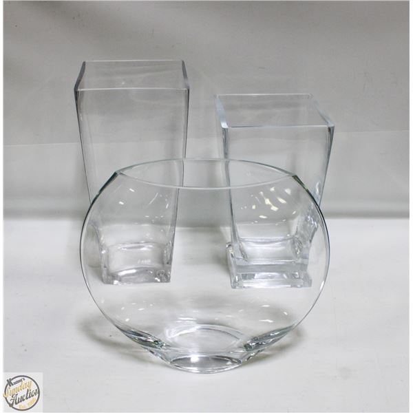 DECORATIVE VASES ASSORTED