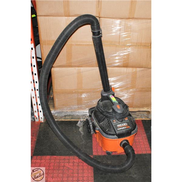 RIDGID 4 GALLON PORTABLE VAC