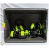 Image 1 : TOTE OF ULINE EAR PROTECTION