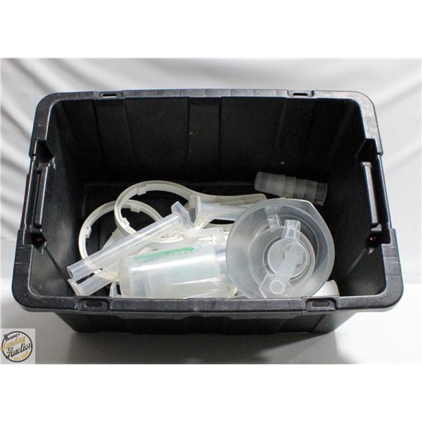 TOTE OF PLASTIC MEASURING TOOLS