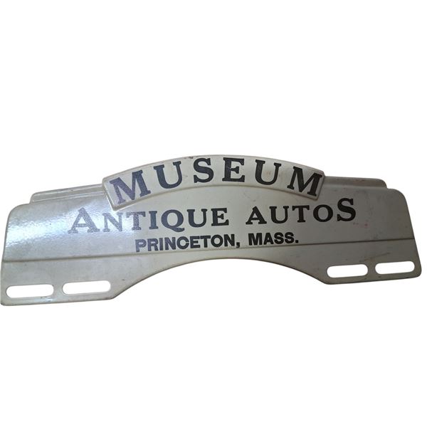 Very nice vintage plate topper Museum Antique Autos 9.5"